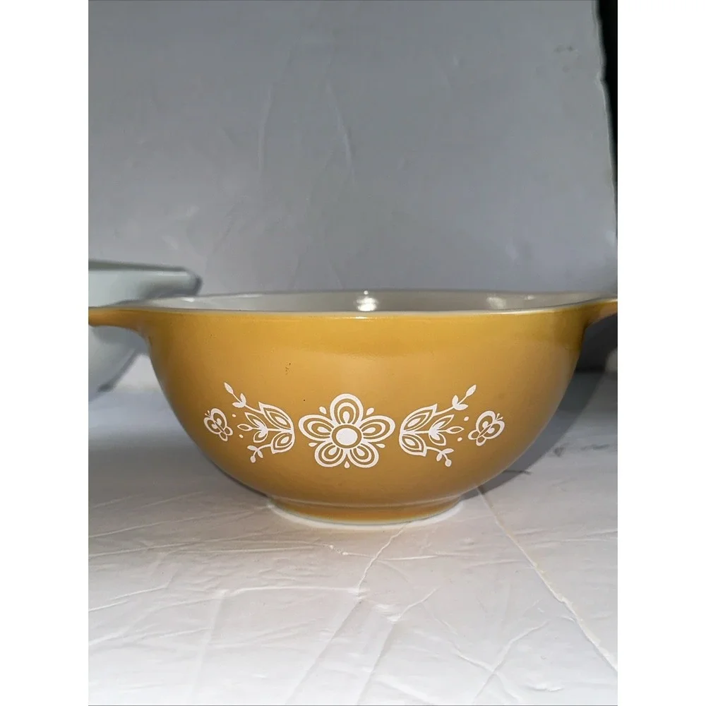 Vintage Pyrex Butterfly Gold 442 443 Cinderella Mixing Nesting Bowl Set